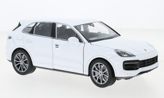 Porsche Cayenne Turbo, white